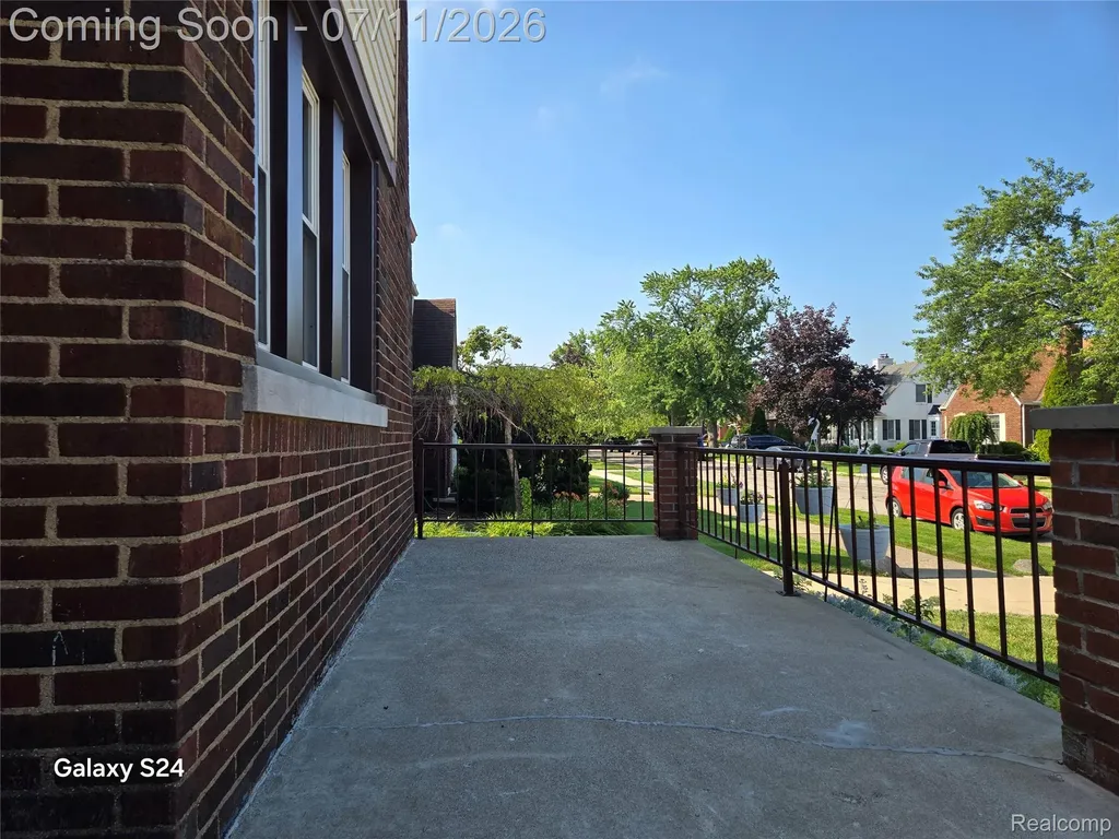 2239 22nd 22nd Street Wyandotte City MI 48192