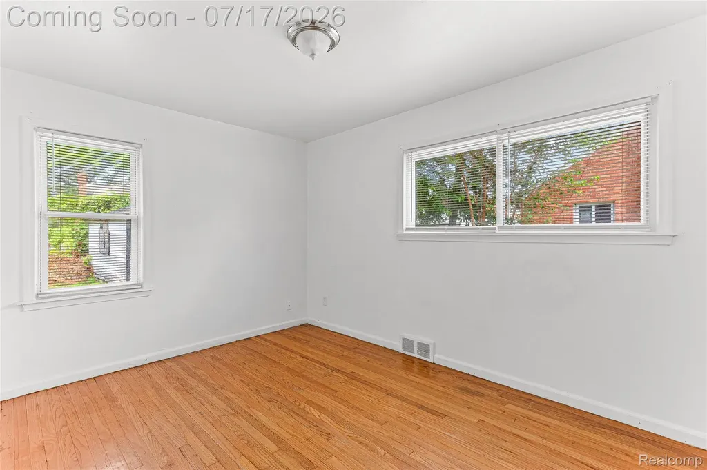 19789 Plainview Avenue Detroit City MI 48219