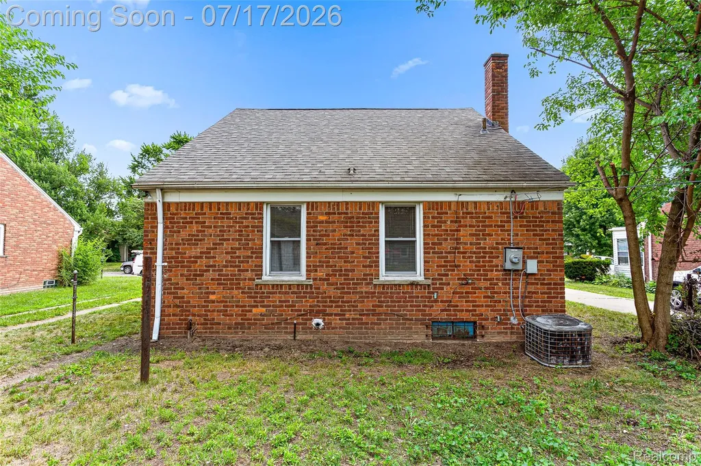 19789 Plainview Avenue Detroit City MI 48219