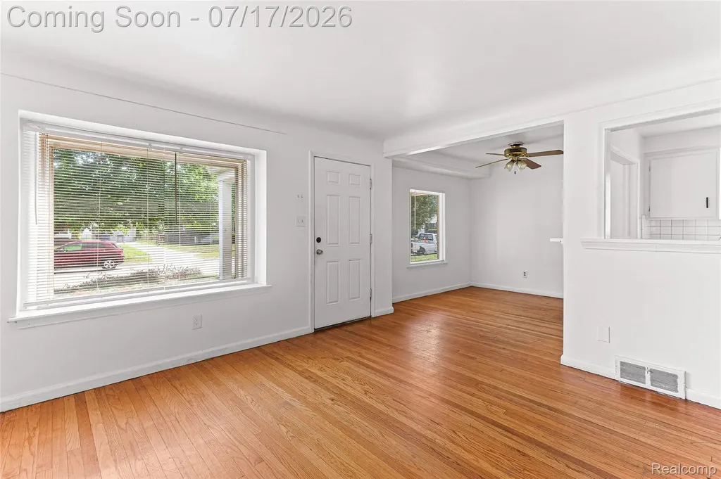 19789 Plainview Avenue Detroit City MI 48219