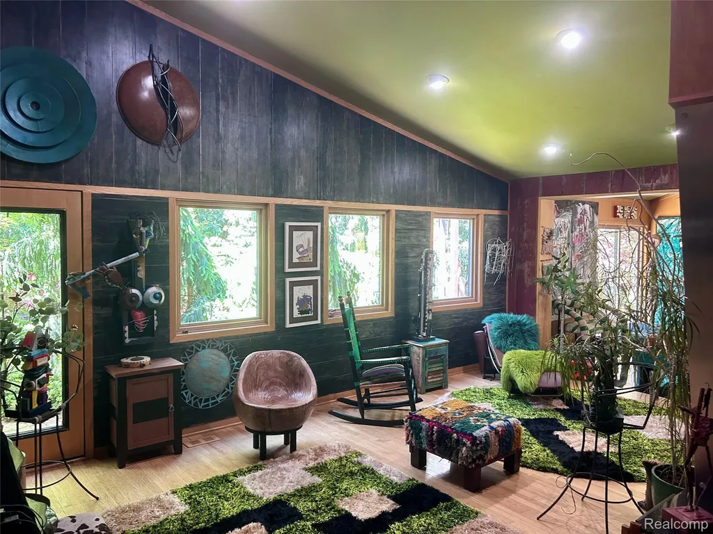 5236 Patrick Road West Bloomfield Charter Township MI 48322