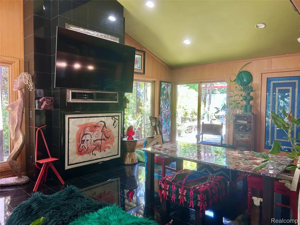 5236 Patrick Road West Bloomfield Charter Township MI 48322