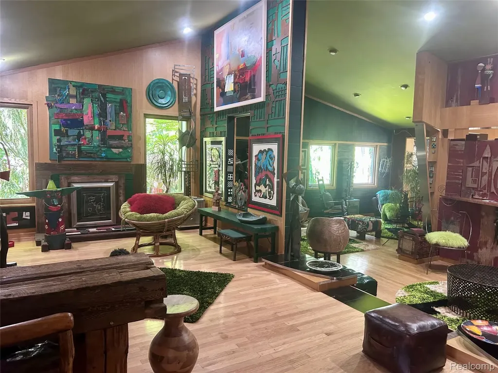 5236 Patrick Road West Bloomfield Charter Township MI 48322