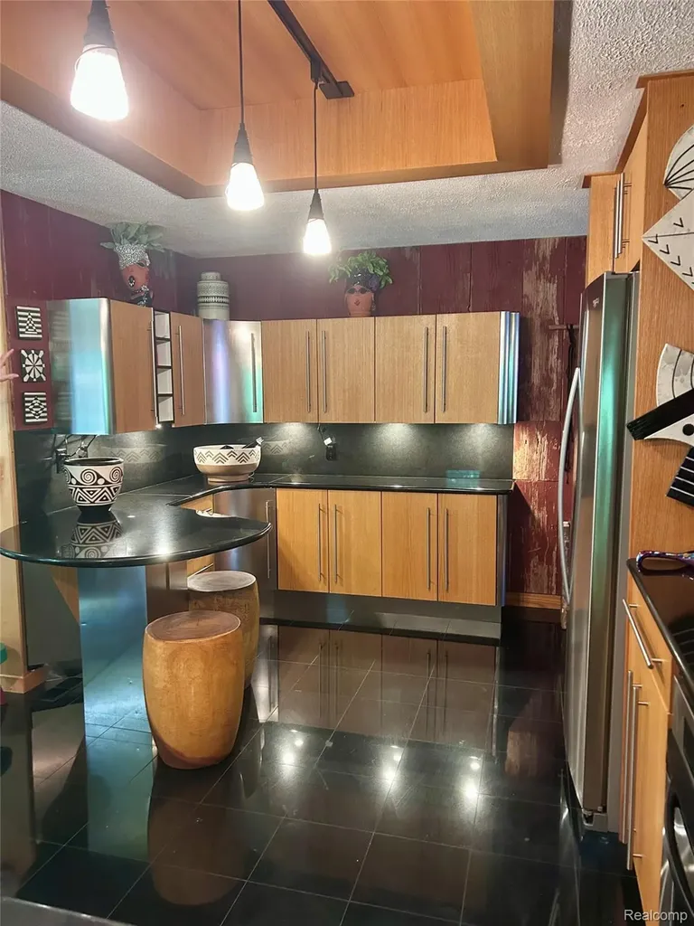 5236 Patrick Road West Bloomfield Charter Township MI 48322