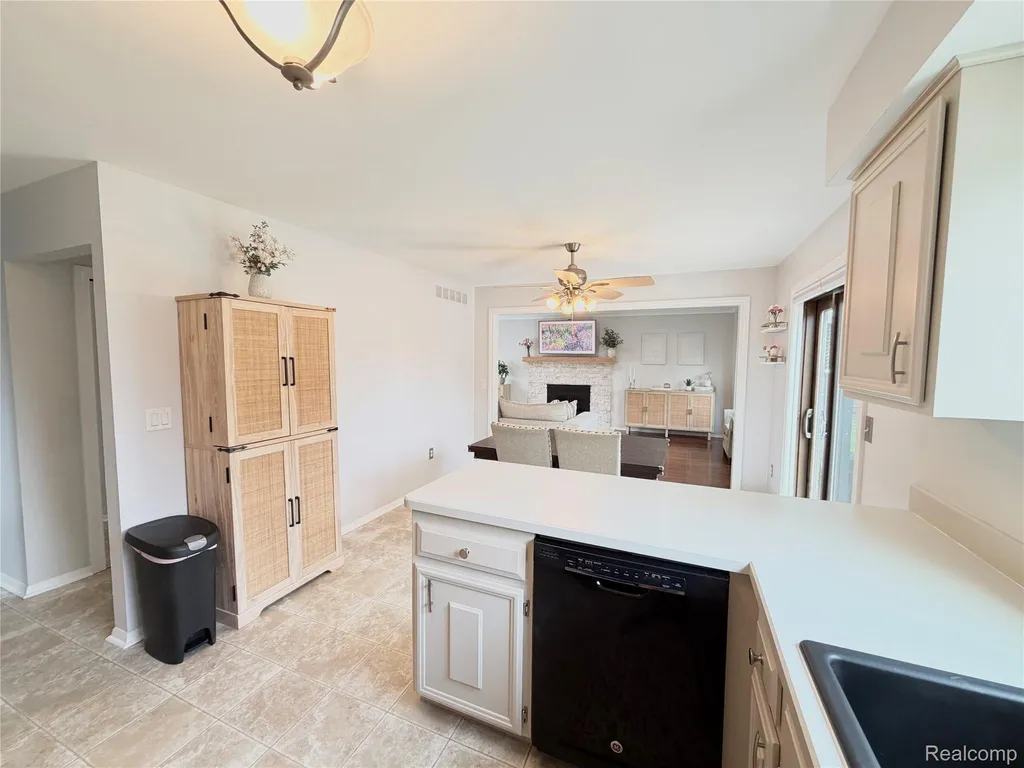 47244 Meadowbrook Drive Macomb Township MI 48044