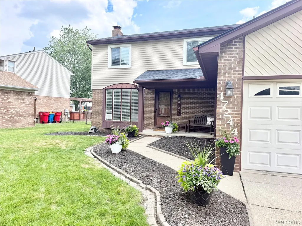 47244 Meadowbrook Drive Macomb Township MI 48044