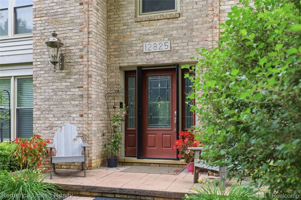 12825 Larkins Road Brighton Township MI 48114