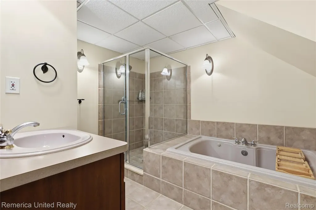 12825 Larkins Road Brighton Township MI 48114