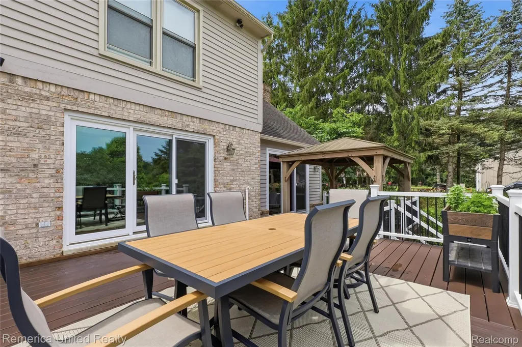 12825 Larkins Road Brighton Township MI 48114
