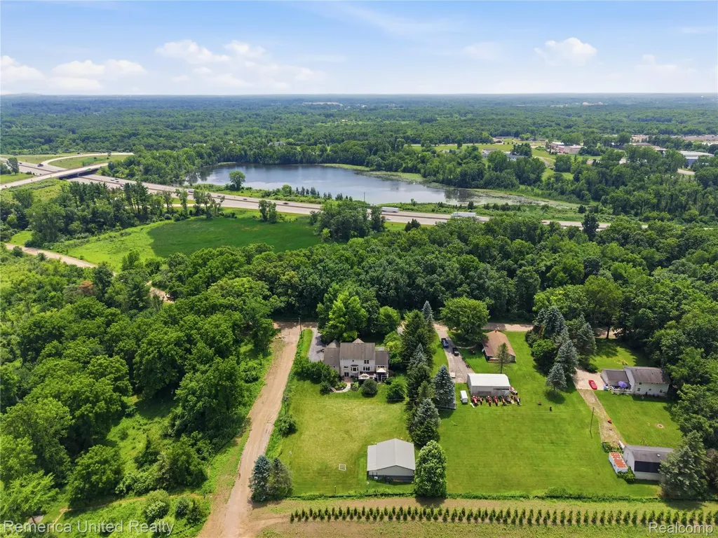 12825 Larkins Road Brighton Township MI 48114