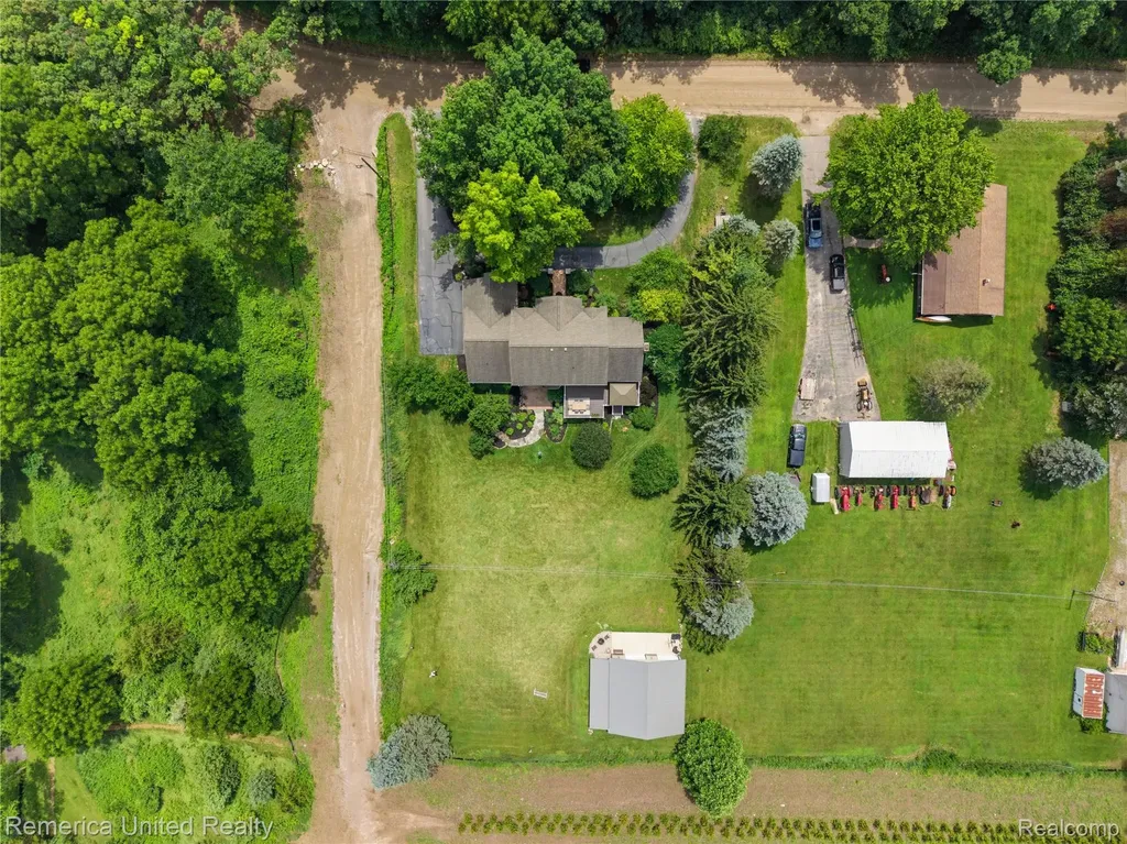 12825 Larkins Road Brighton Township MI 48114