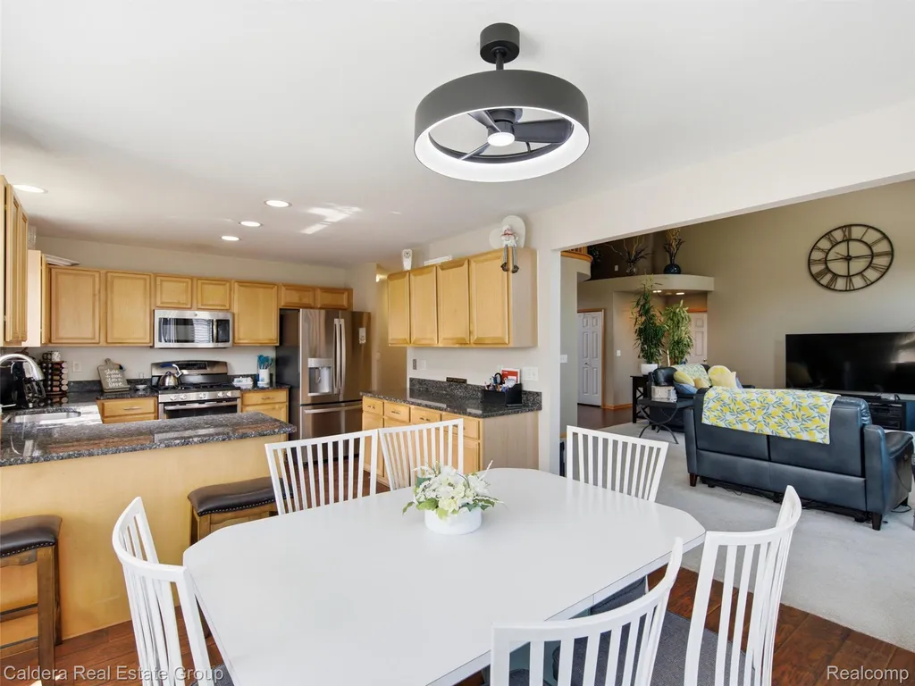 22449 Bluewater Drive Macomb Township MI 48044