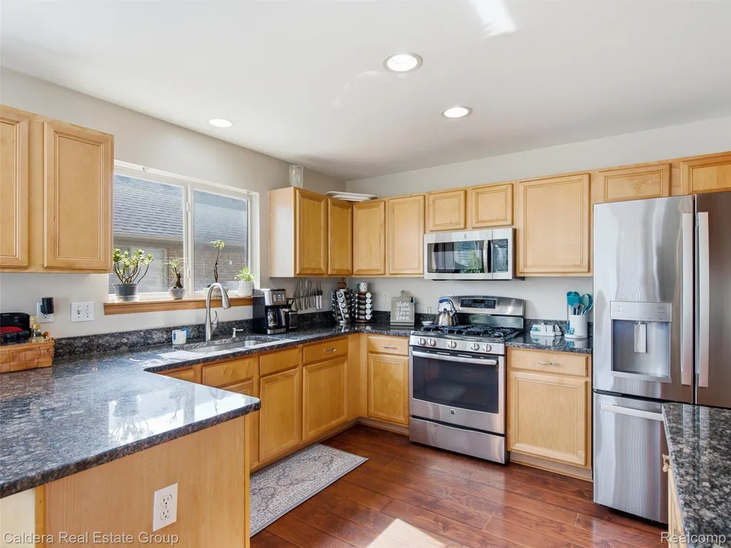 22449 Bluewater Drive Macomb Township MI 48044