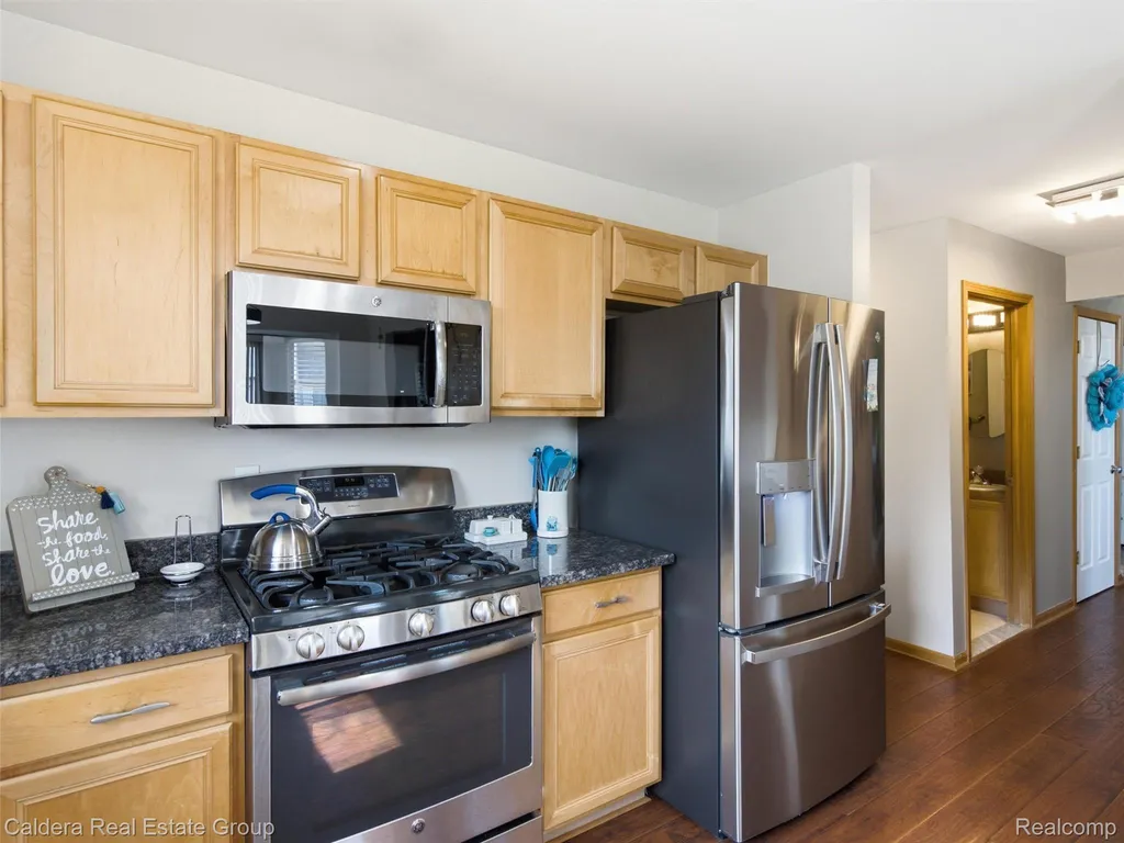 22449 Bluewater Drive Macomb Township MI 48044