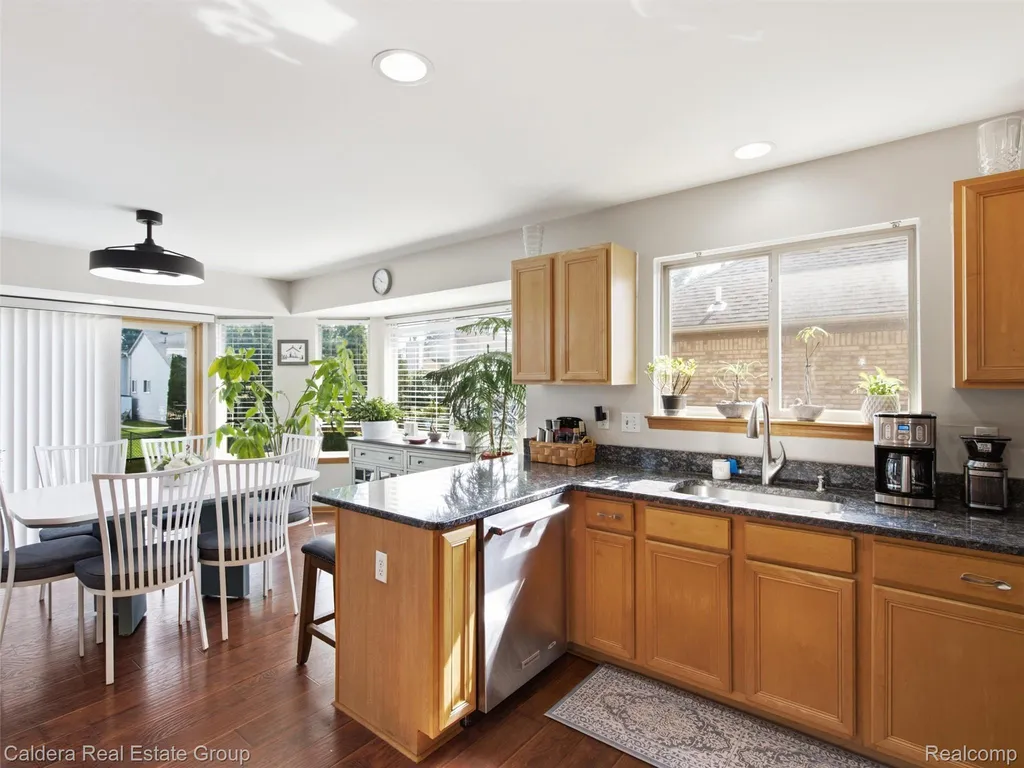 22449 Bluewater Drive Macomb Township MI 48044