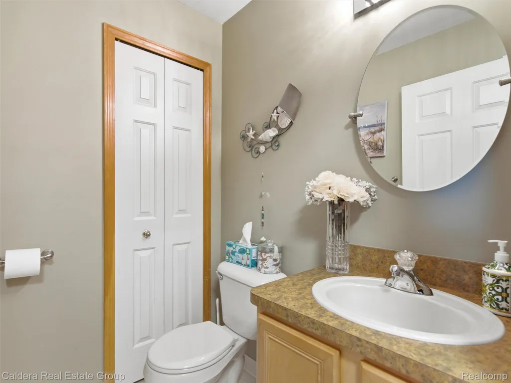 22449 Bluewater Drive Macomb Township MI 48044