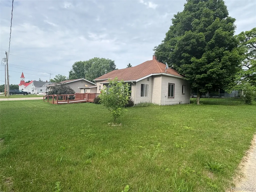 221 Alvin Street Springville Township MI 49668