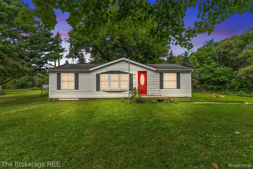6829 West Street North Branch Village MI 48461