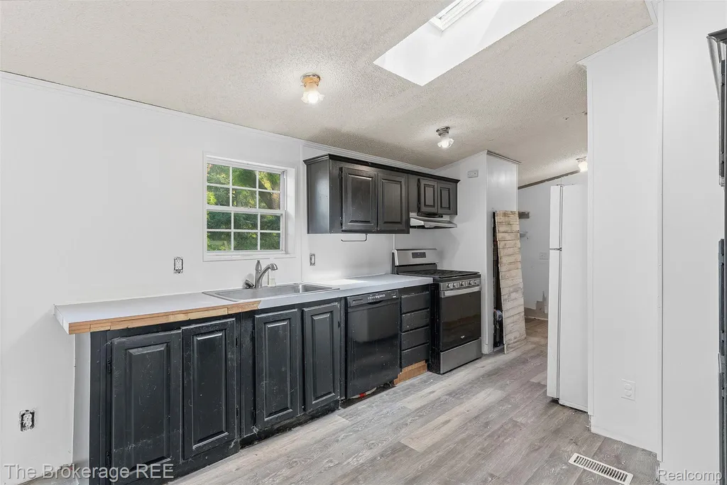6829 West Street North Branch Village MI 48461