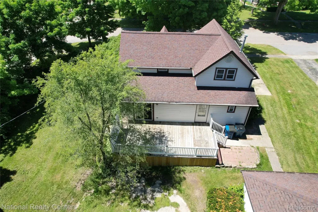 6053 3rd Street Mayville Village MI 48744