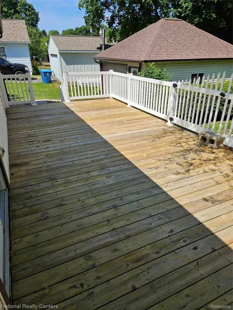 6053 3rd Street Mayville Village MI 48744