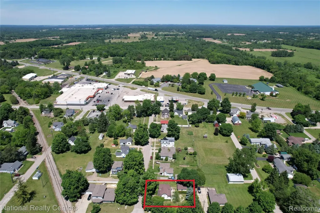 6053 3rd Street Mayville Village MI 48744