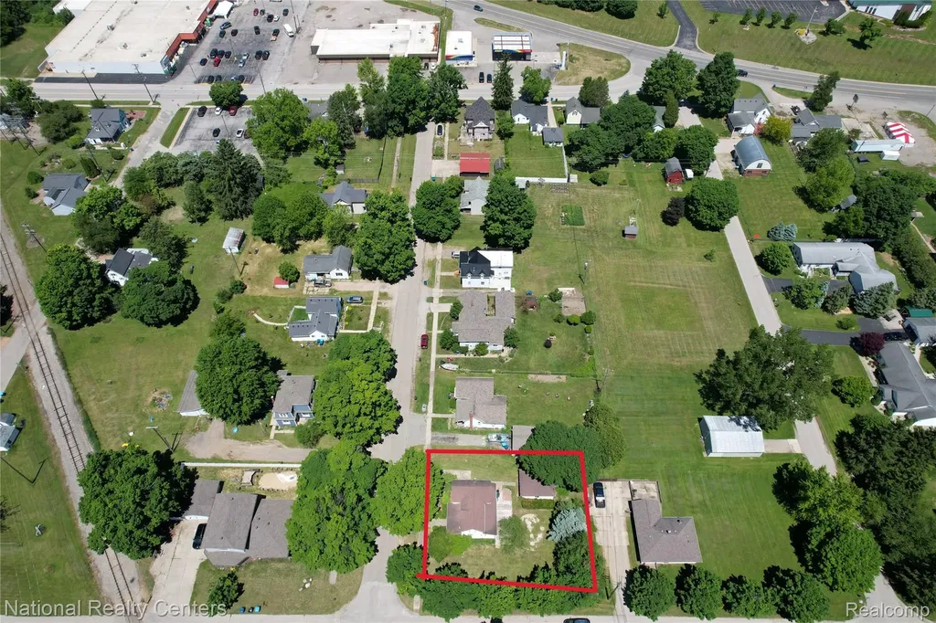 6053 3rd Street Mayville Village MI 48744