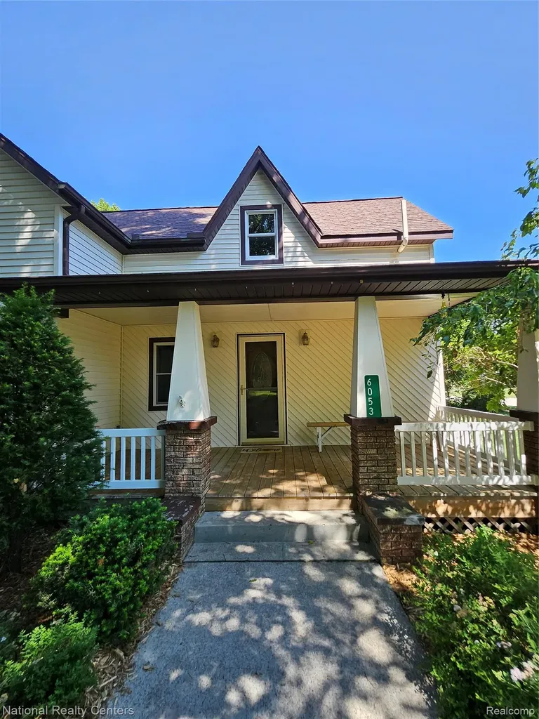 6053 3rd Street Mayville Village MI 48744