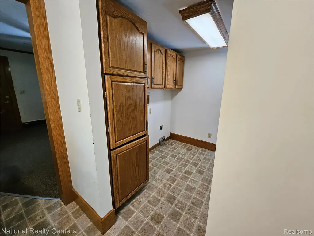 6053 3rd Street Mayville Village MI 48744