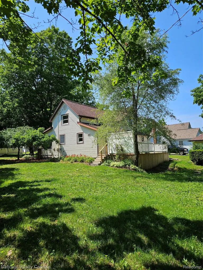6053 3rd Street Mayville Village MI 48744