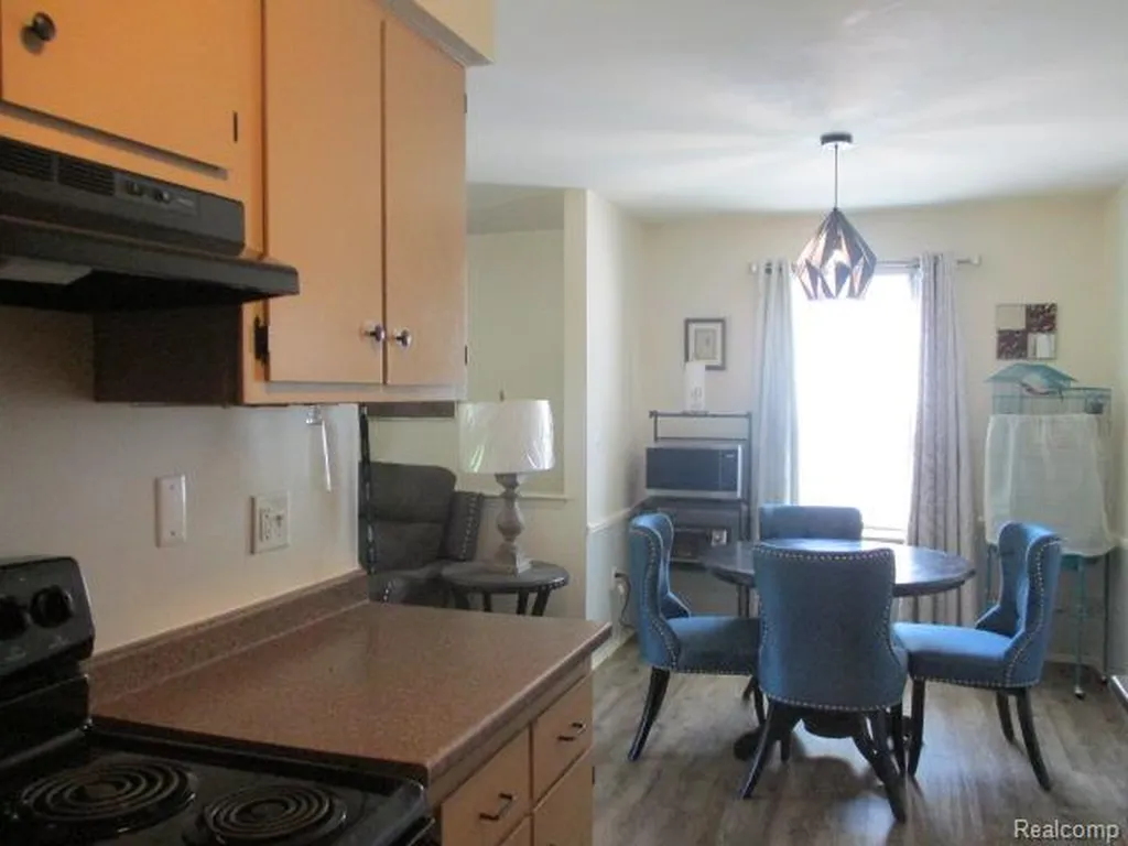 24608 Spring Lane Harrison Charter Township MI 48045