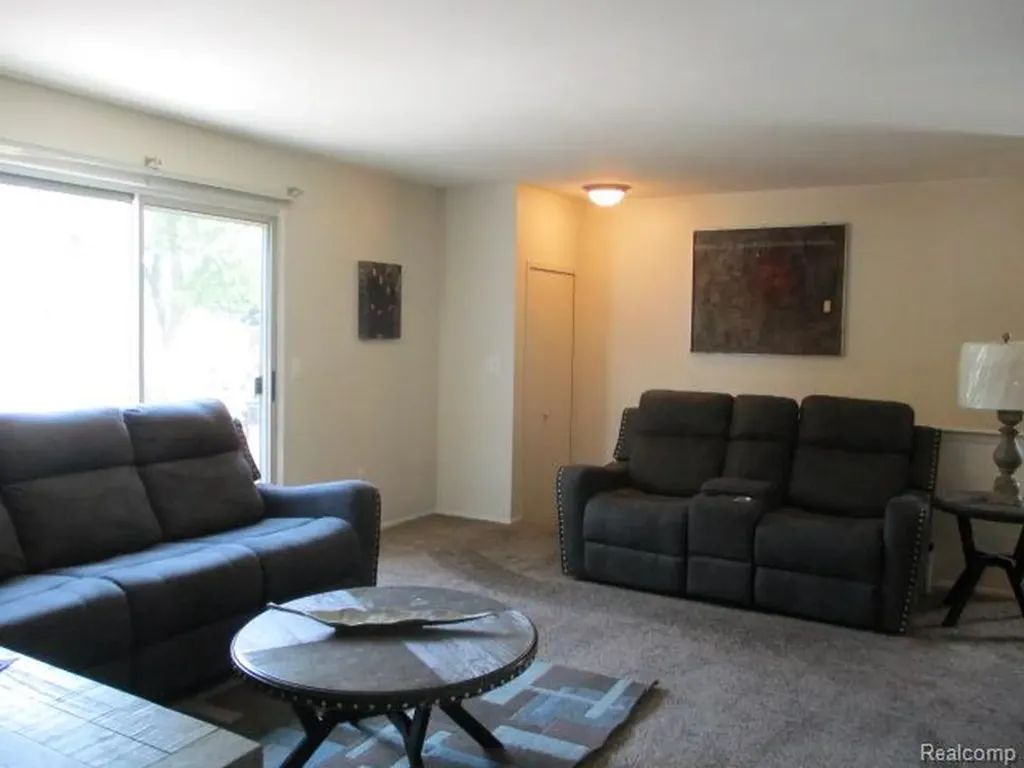 24608 Spring Lane Harrison Charter Township MI 48045