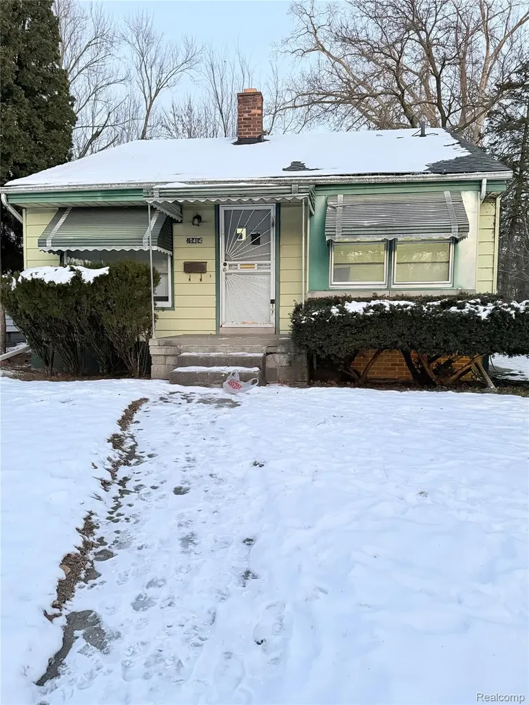 19464 Trinity Street Detroit City MI 48219