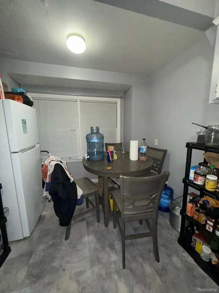 19464 Trinity Street Detroit City MI 48219