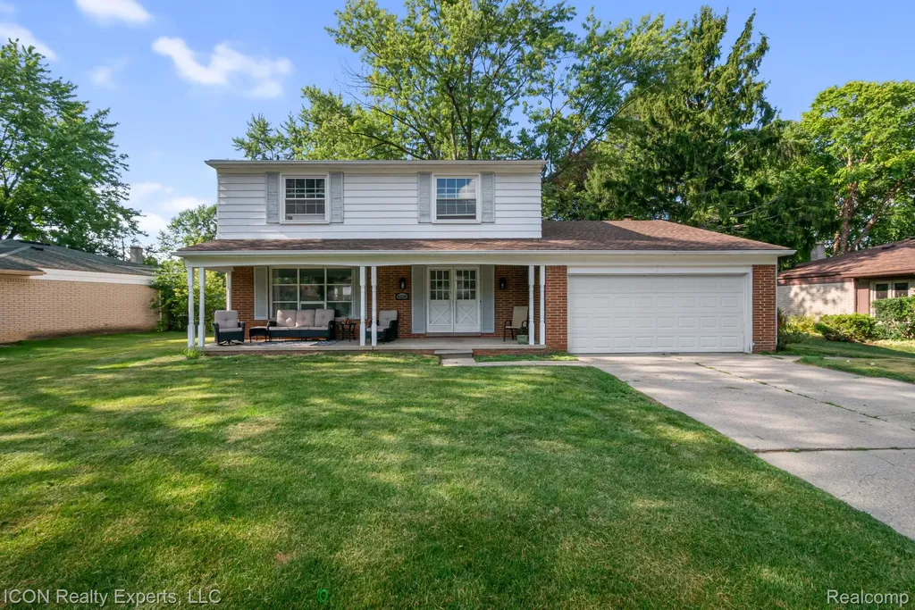30280 Woodgate Drive Southfield City MI 48076