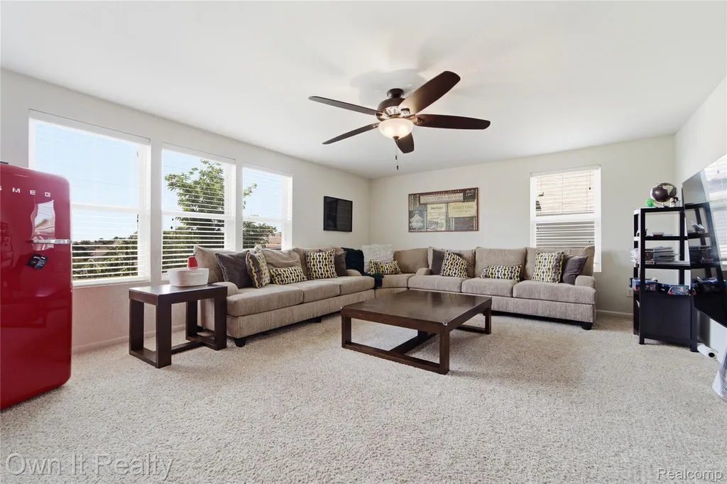 58683 Winnowing Circle S Lyon Charter Township MI 48178