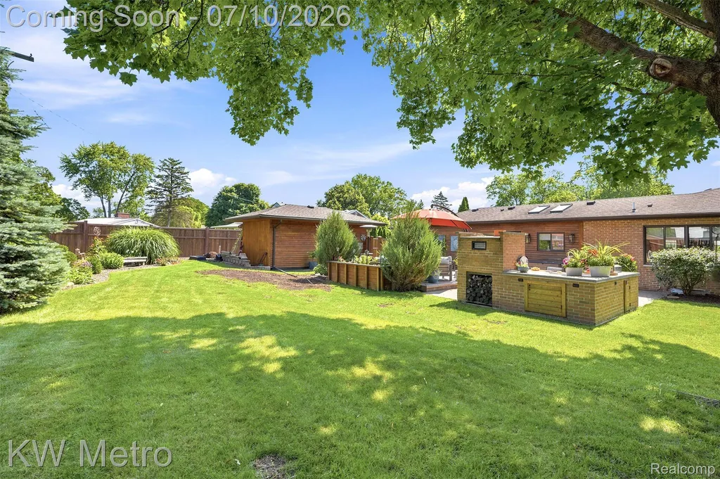 27861 Green Willow Street Farmington Hills City MI 48331
