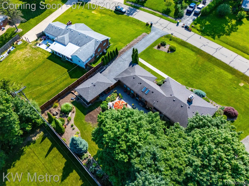 27861 Green Willow Street Farmington Hills City MI 48331