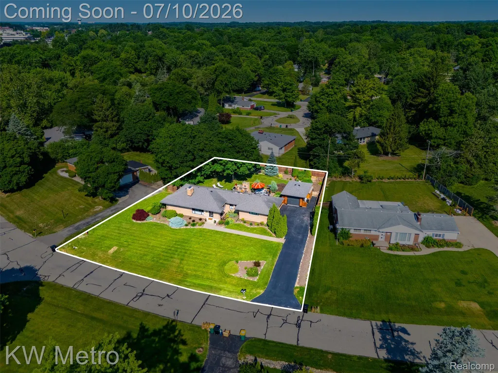 27861 Green Willow Street Farmington Hills City MI 48331