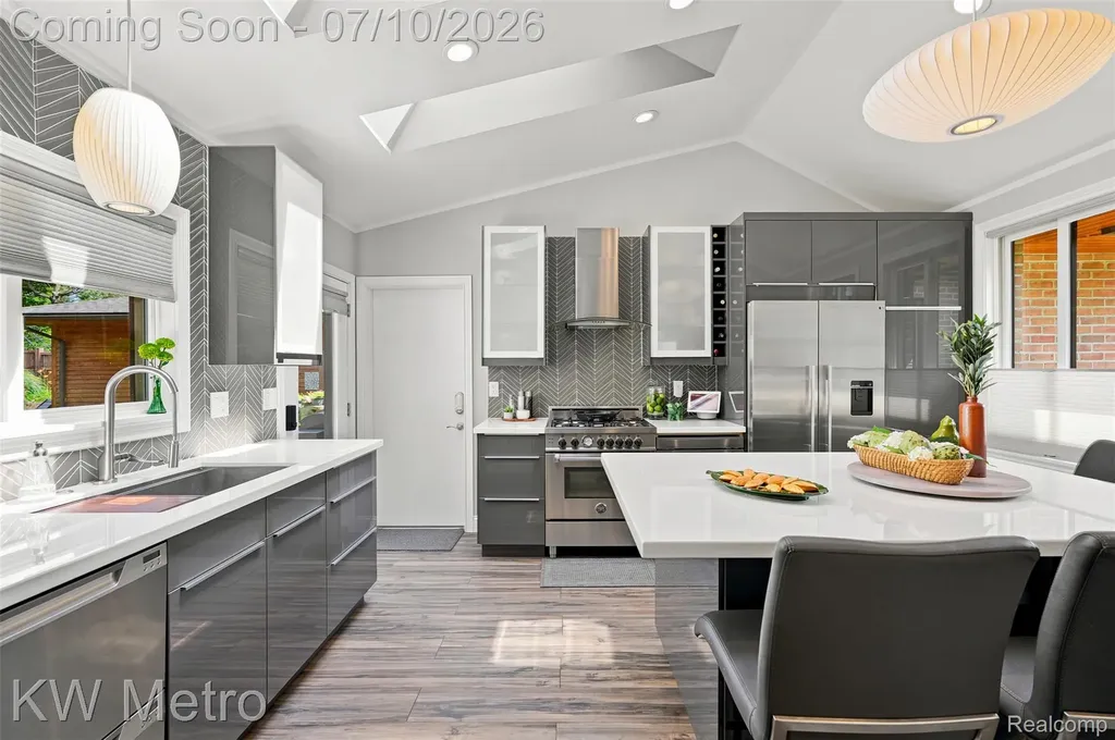 27861 Green Willow Street Farmington Hills City MI 48331