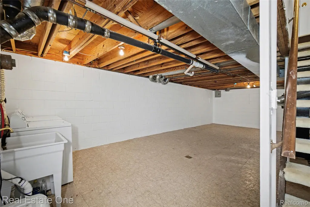 2579 Kingstowne Drive Commerce Charter Township MI 48390