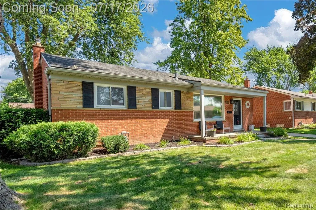 31118 Richland Street Livonia City MI 48150