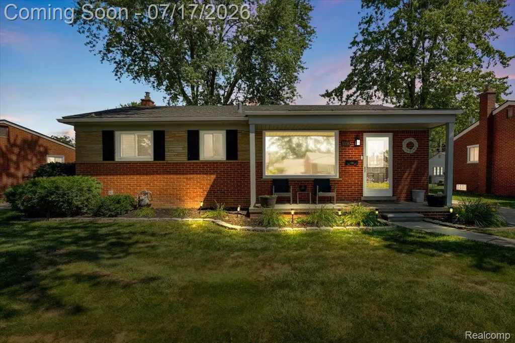 31118 Richland Street Livonia City MI 48150