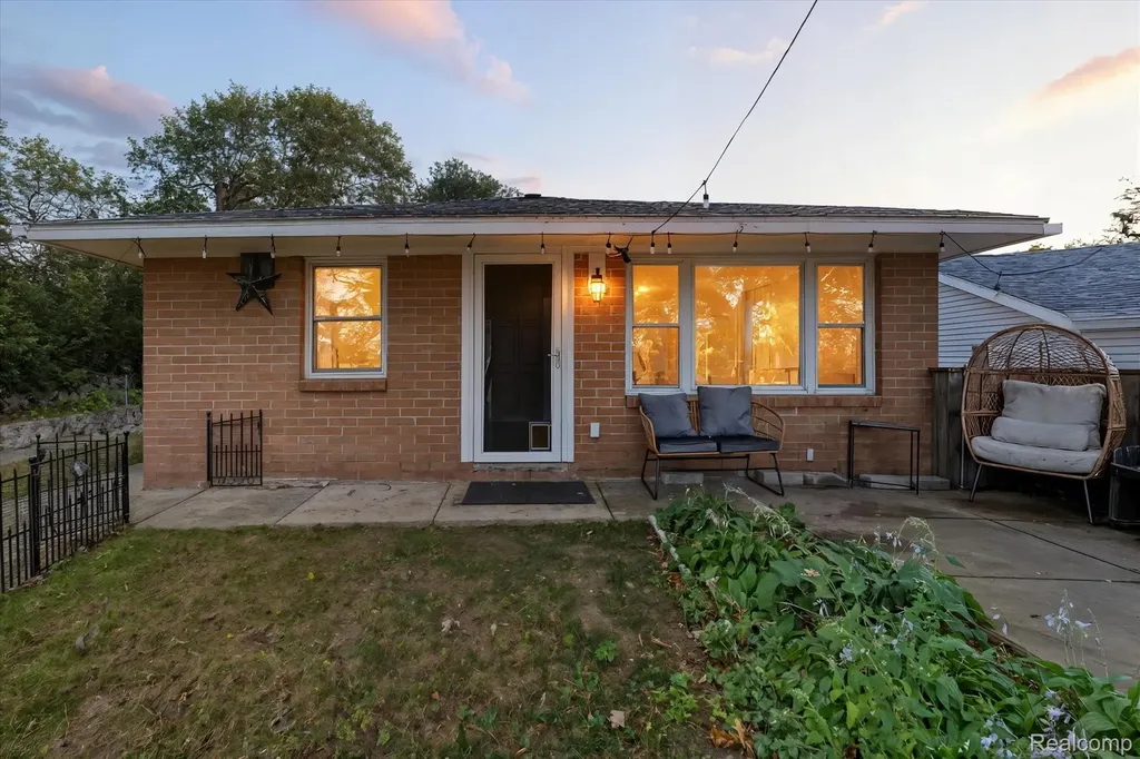 4475 Harp Drive Fenton Charter Township MI 48451