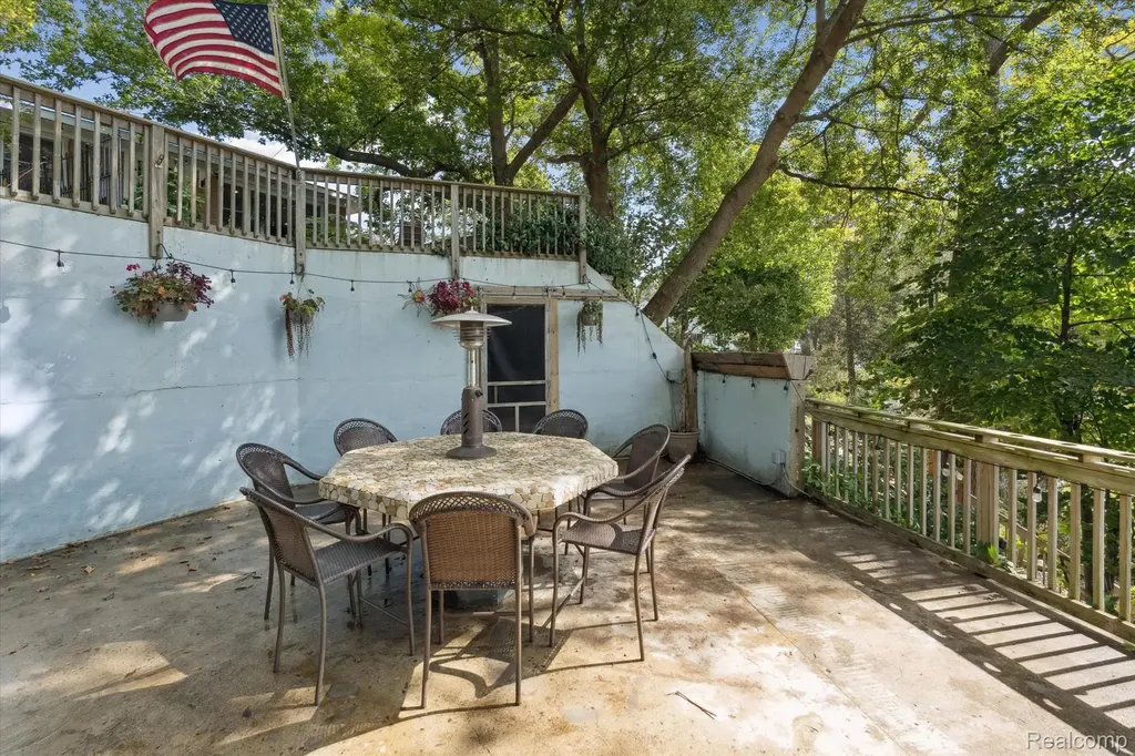 4475 Harp Drive Fenton Charter Township MI 48451