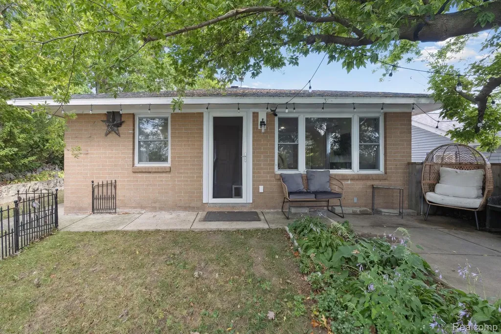 4475 Harp Drive Fenton Charter Township MI 48451