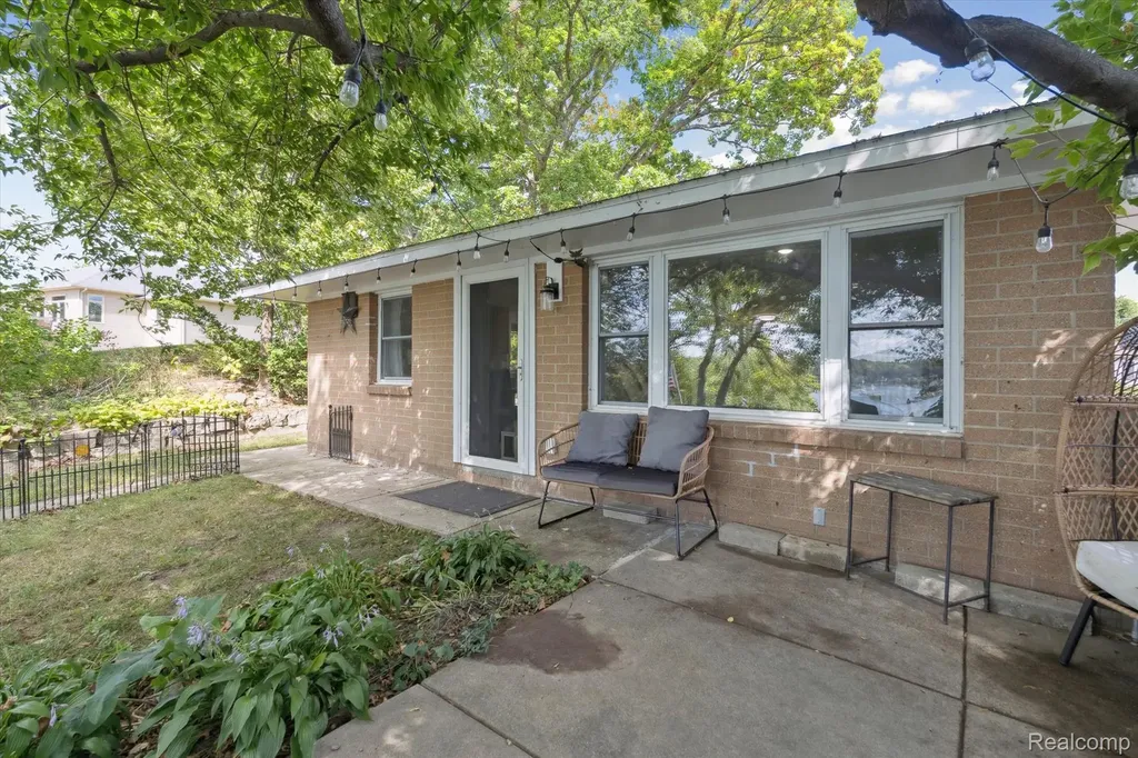 4475 Harp Drive Fenton Charter Township MI 48451