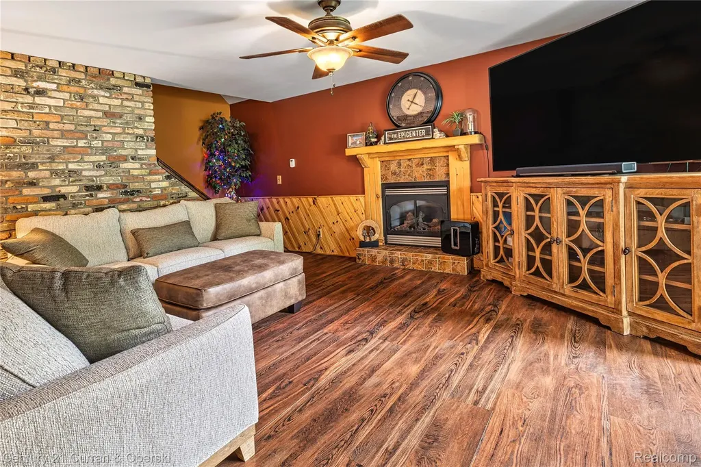 130 Siesta Trail Roscommon Township MI 48653
