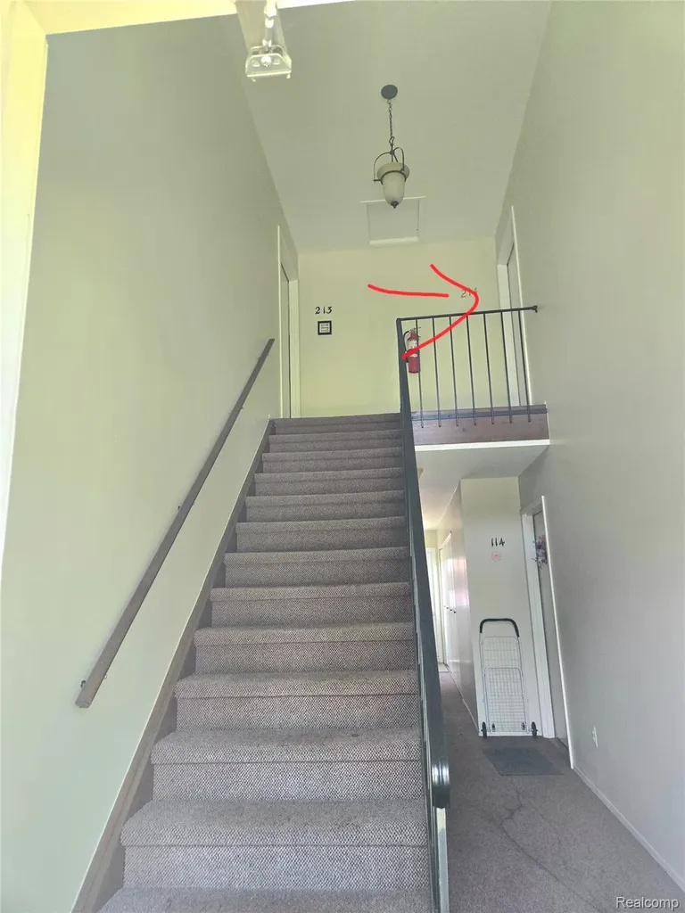 5251 Highland Road Waterford Charter Township MI 48327