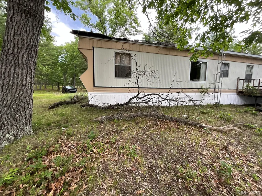 2192 Lake Road S Plainfield Township MI 48748